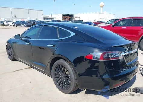 2021 Tesla Model S Long Range Dual Motor All-Wheel Drive/Long Range Plus Dual Motor All-Wheel Drive z USA, uszkodzony, nr VIN 5YJSA1E28MF426080